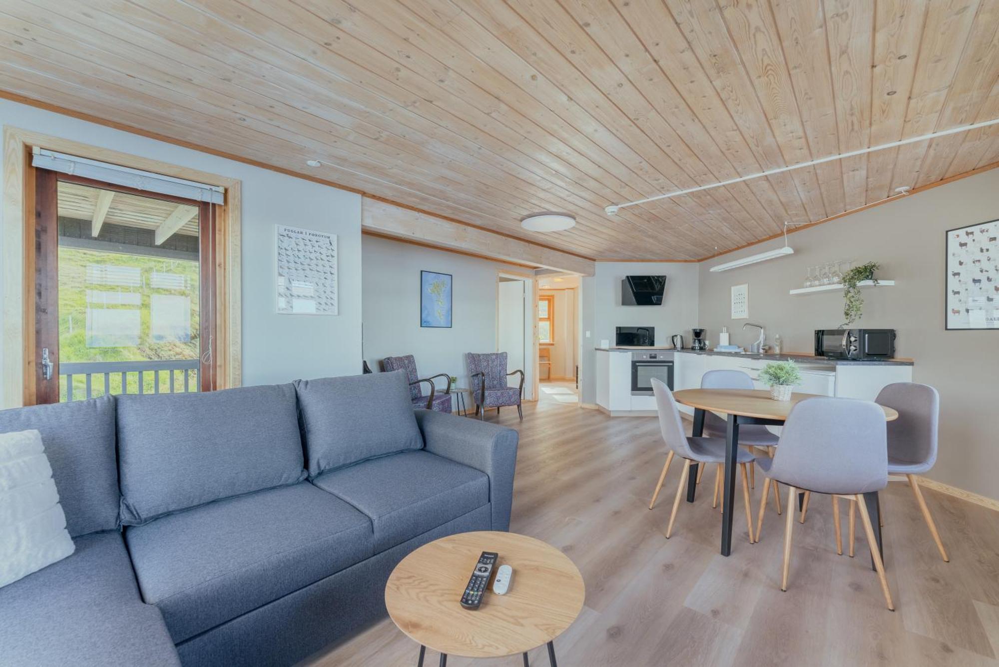 A Tromini Guesthouse Торсхавн Экстерьер фото